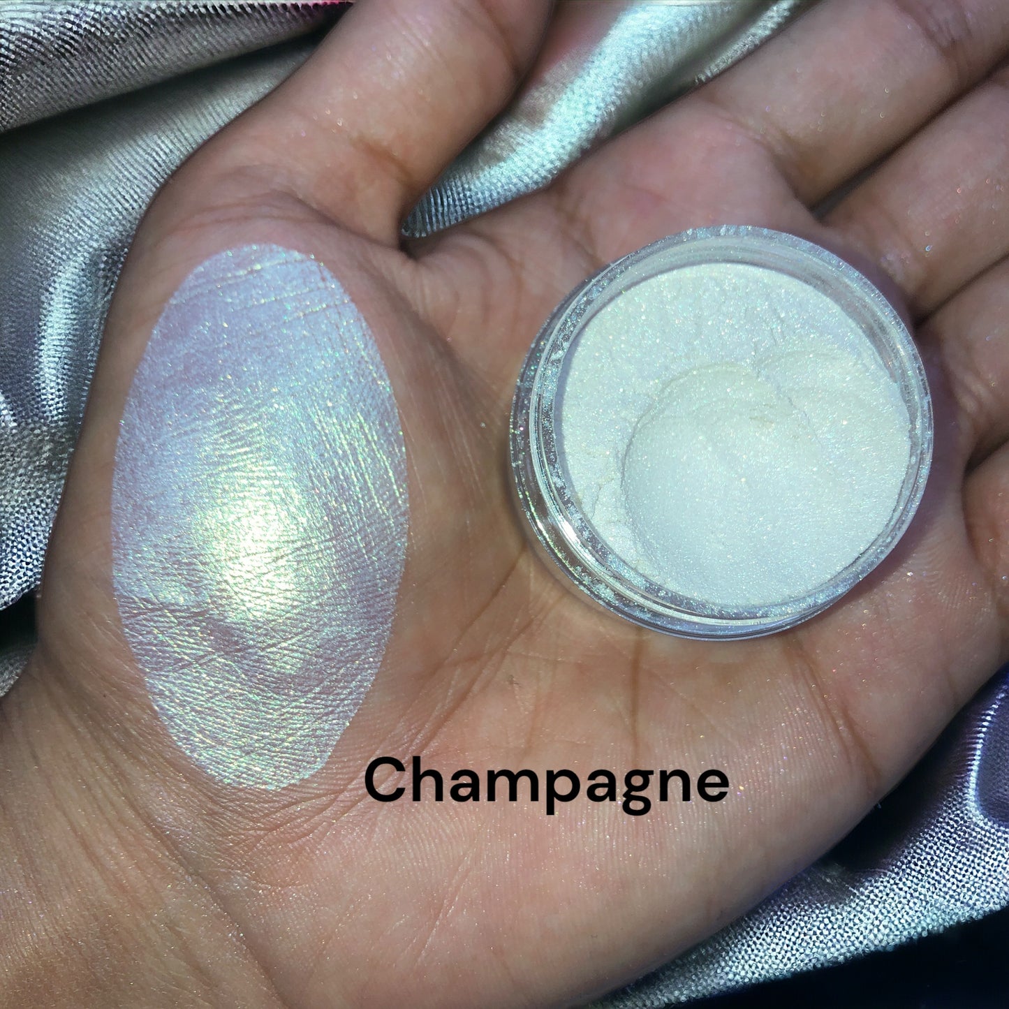 Enhnaced beauty powder highlighter